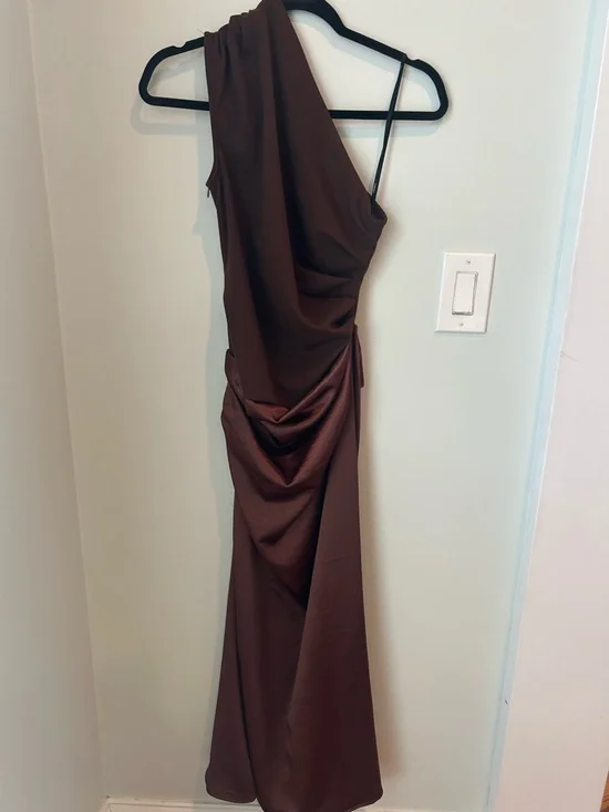 One-Shoulder Chocolate Brown Satin Evening Gown - Picture 3 of 4